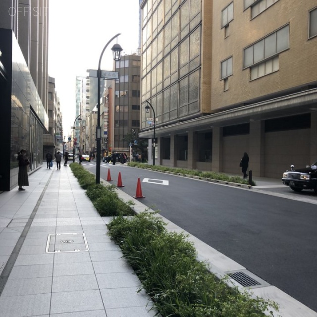 太陽生命日本橋ビル ビル前面道路