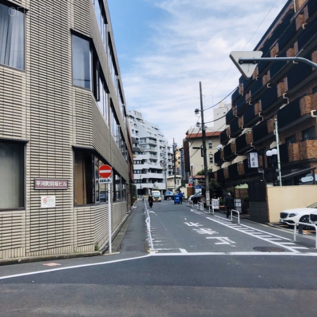 大和屋第1ビル ビル前面道路