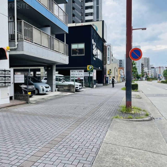 明治安田生命今池内山ビル 前面歩道