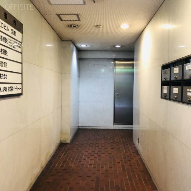江口ビル別館 エントランス