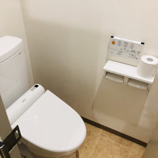 青山エイティーンビル 5階 58.18坪　トイレ