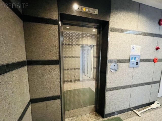 赤坂加藤ビル　エントランス