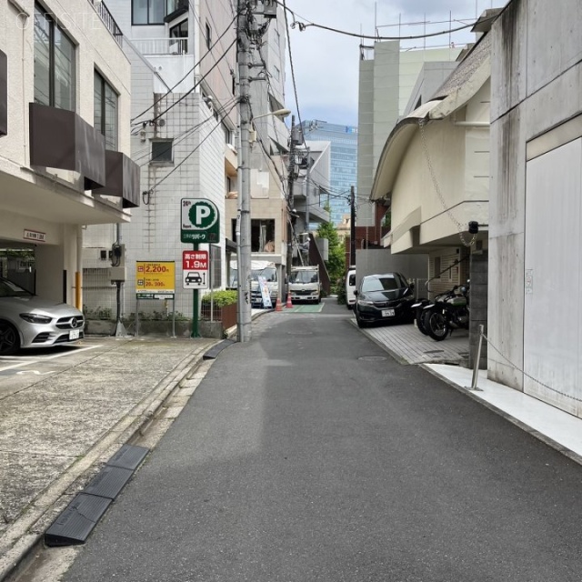 第二駒信ビル 前面道路