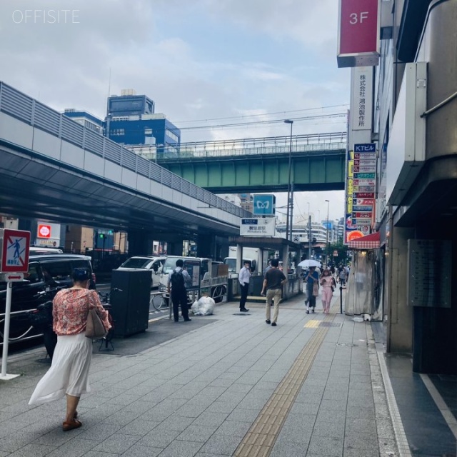 秋葉原村井ビル ビル前面道路