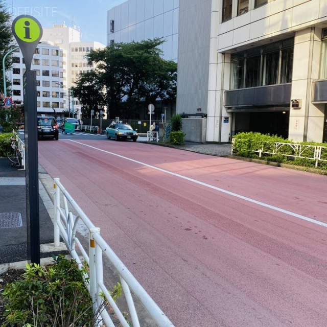 あいおい損保渋谷ビル ビル前面道路