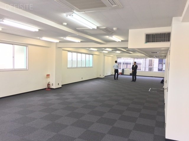 太田紙興新宿ビル 室内