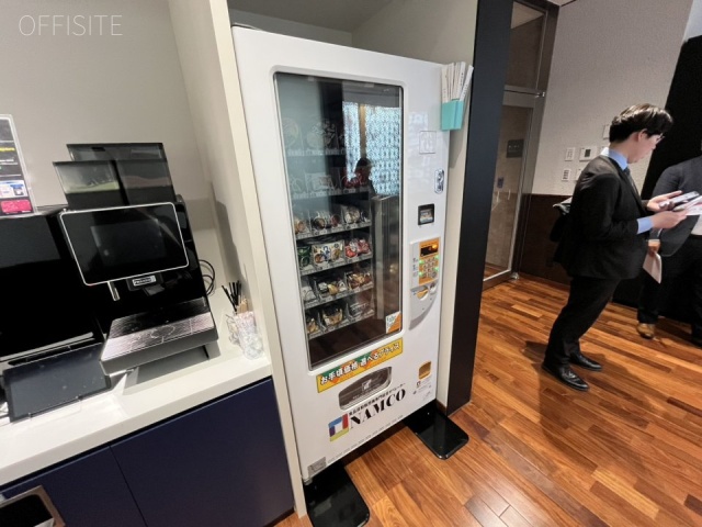 明治薬科大学剛堂会館 エントランス