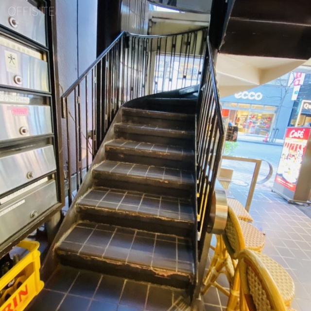 銀座アベニュービル エントランス