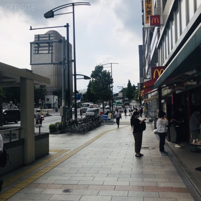 九段中央ビル ビル前面道路