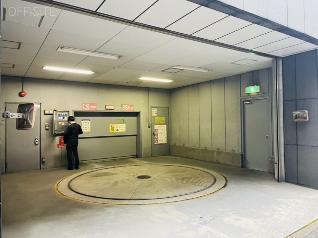 八丁堀東興ビル 駐車場