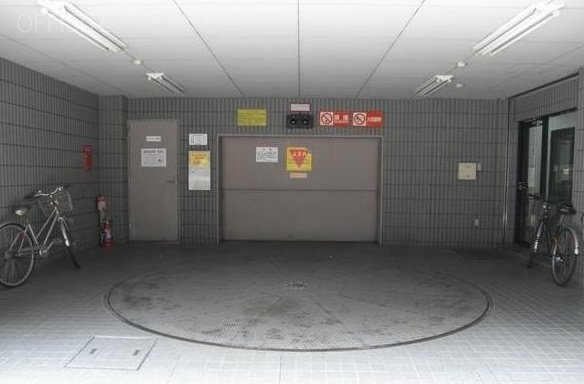 ル・グラシエルBLDG.6 駐車場