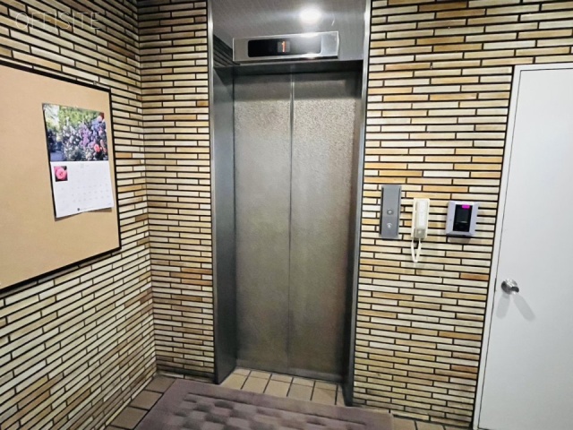 岩見ビル　エントランス