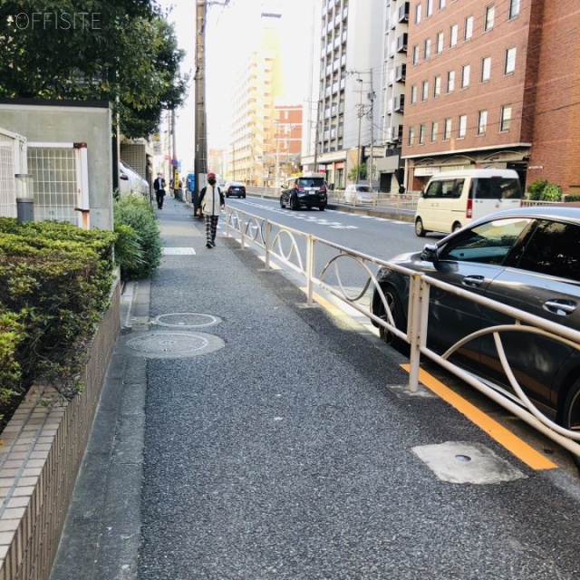 南品川Jビル 前面歩道