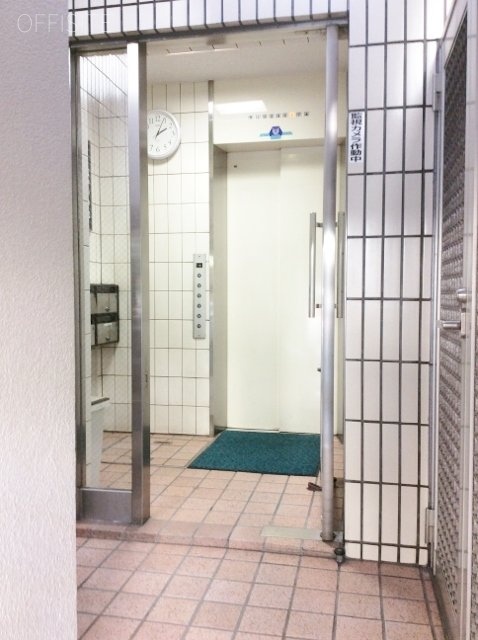 沖村ビル エントランスホール