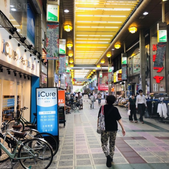 スカイワードビル ビル前面道路