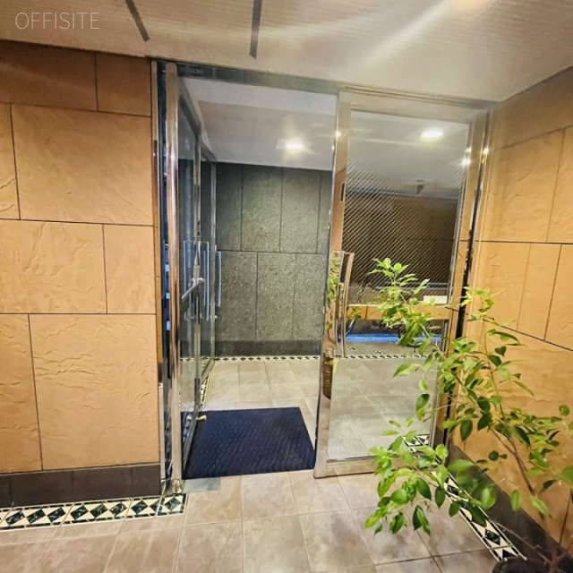 彩風館 エントランス