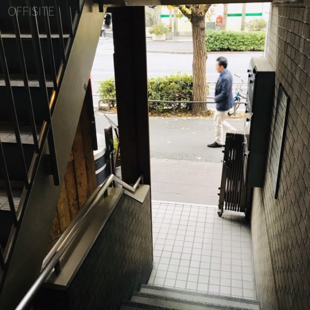冨士野ビル エントランス