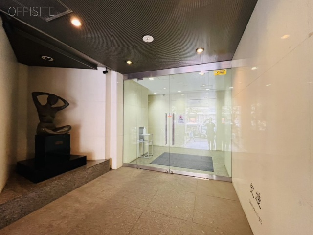 NRビル　エントランス(入口)