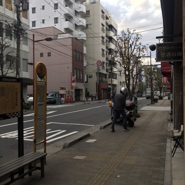 田中ビル ビル前面道路