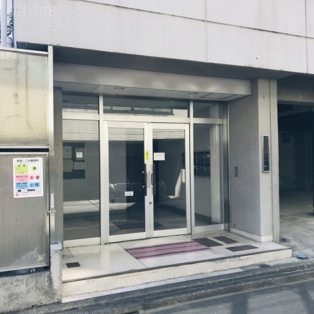 イガリビル諏訪　エントランス