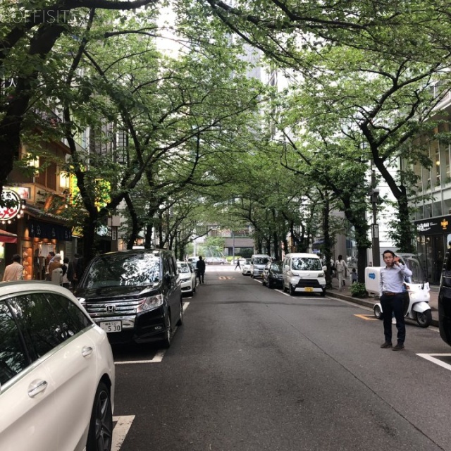 中央ビル ビル前面道路