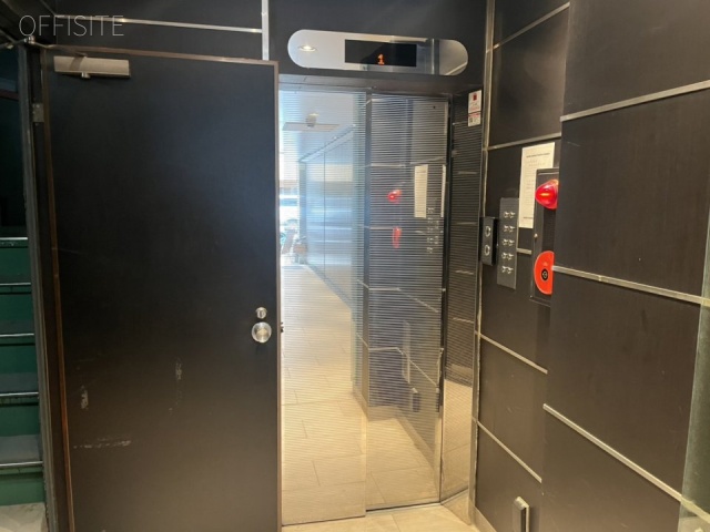 グロービル青山　エントランス