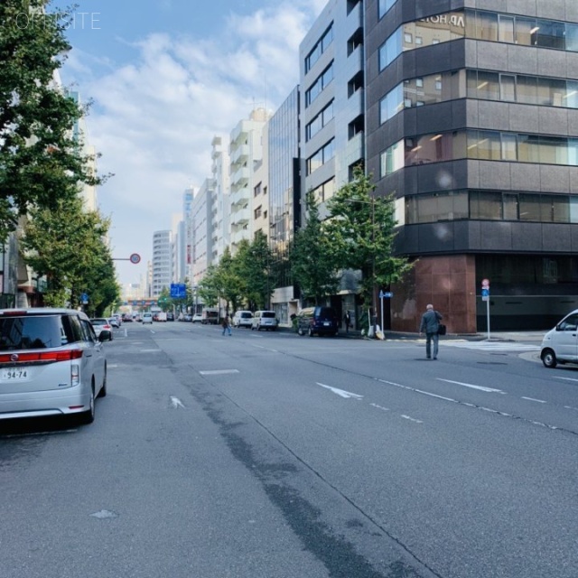イマジクスビル　ビル前面道路