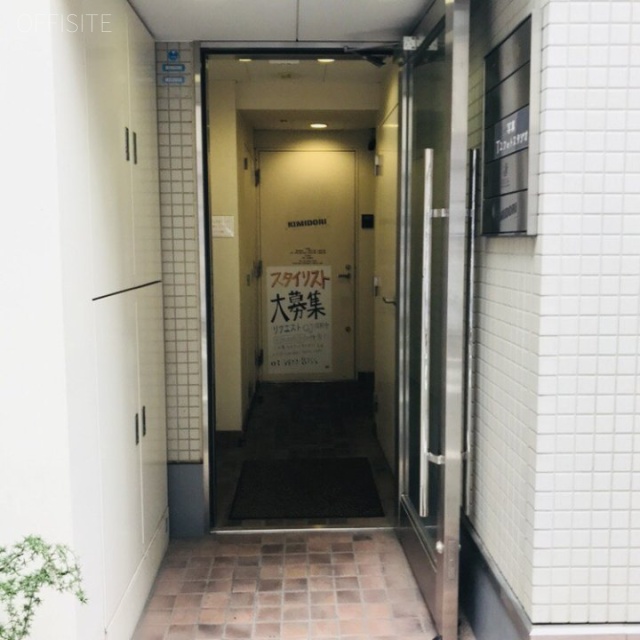 TKビル エントランス