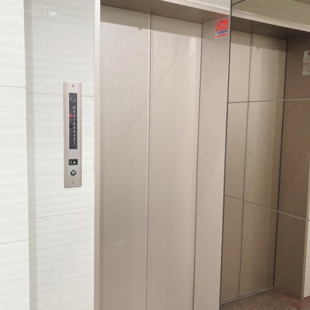築地ファーストビル エレベーター