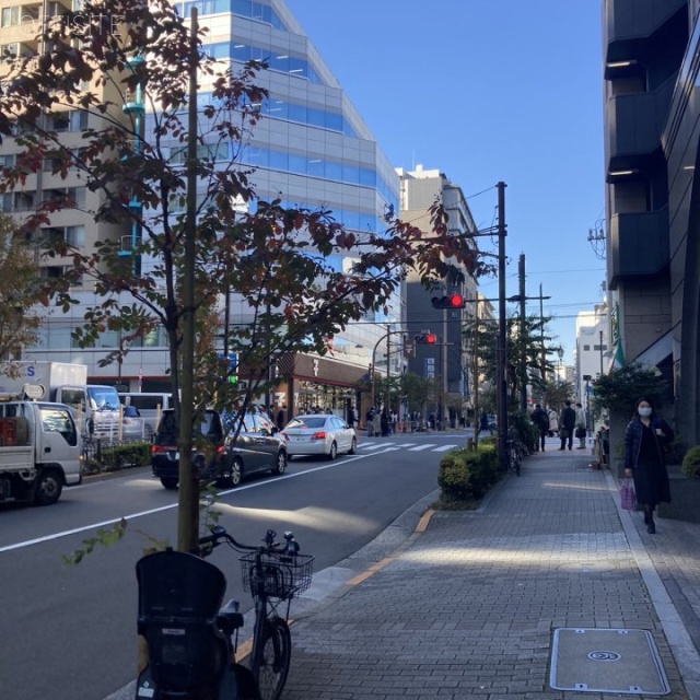 麹町御幸ビル　ビル前面道路