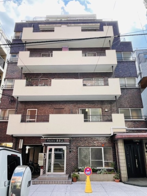 ブルジョン南青山 外観