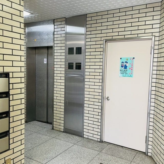 北村ビル エントランス