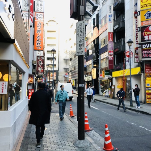 渋谷道玄坂ビル ビル前面道路