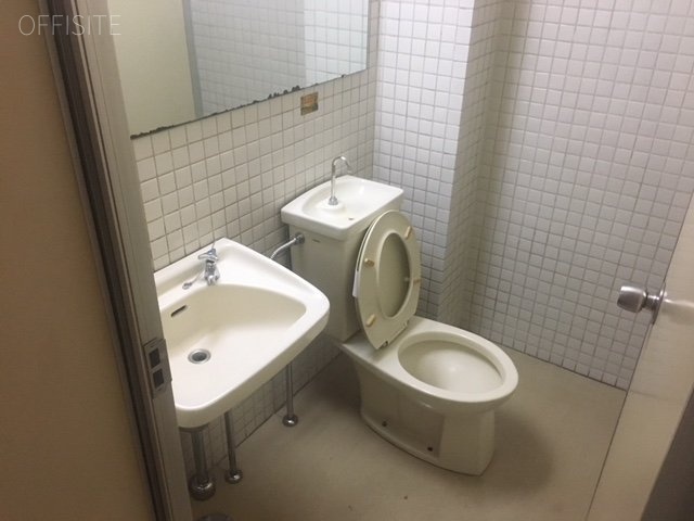YMビル　トイレ