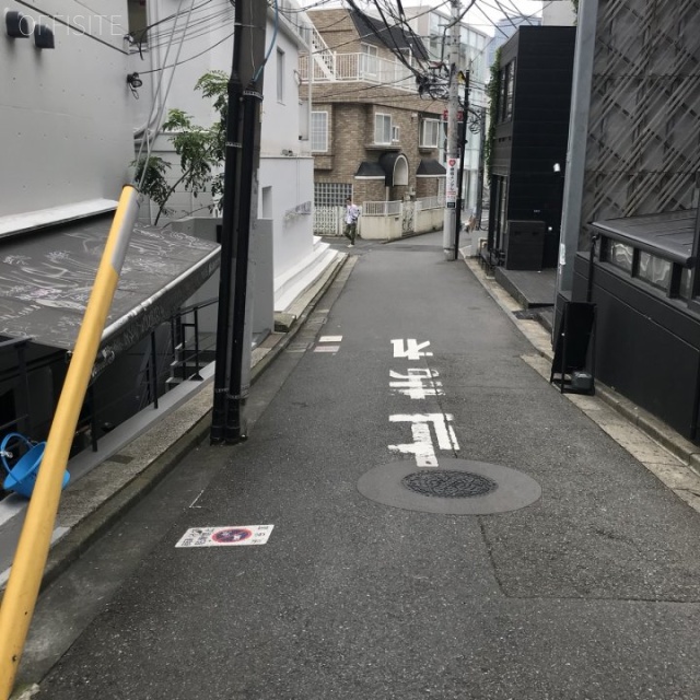 ファームビル ビル前面道路