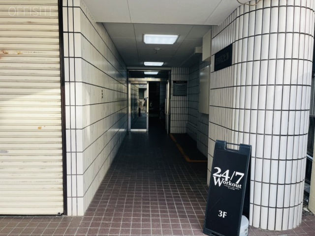 志村第2ビル エントランス