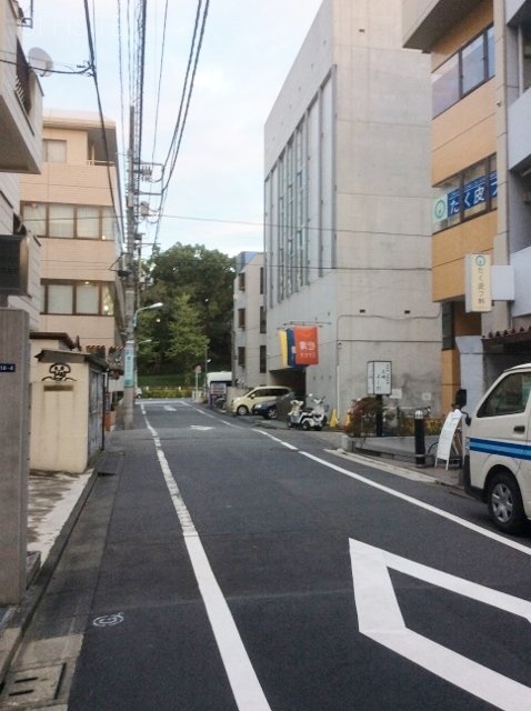 アビストビル ビル周辺道路