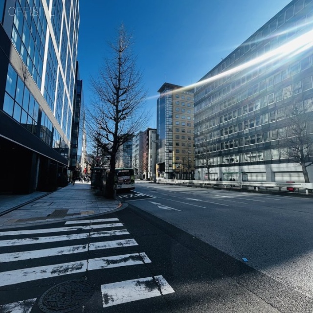 八重洲通フィルテラス 前面道路