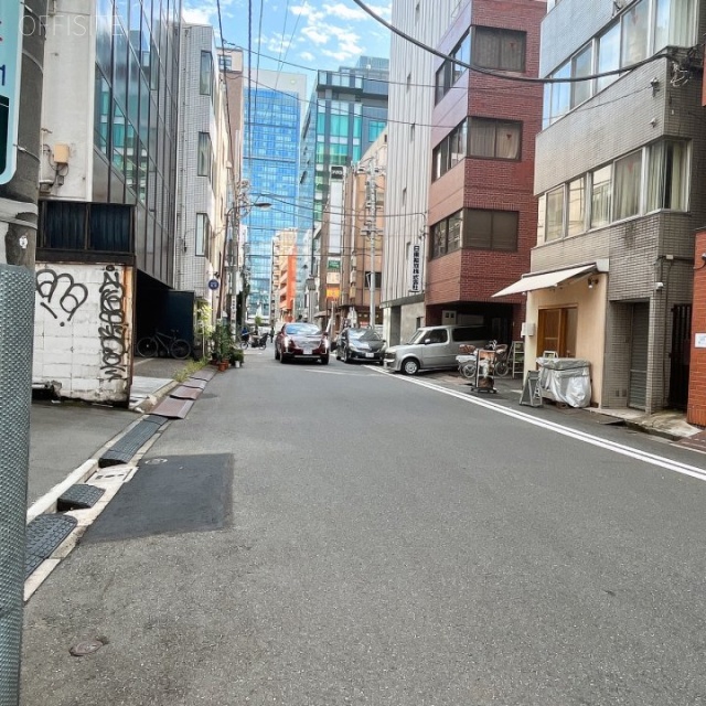 大和会館 前面道路