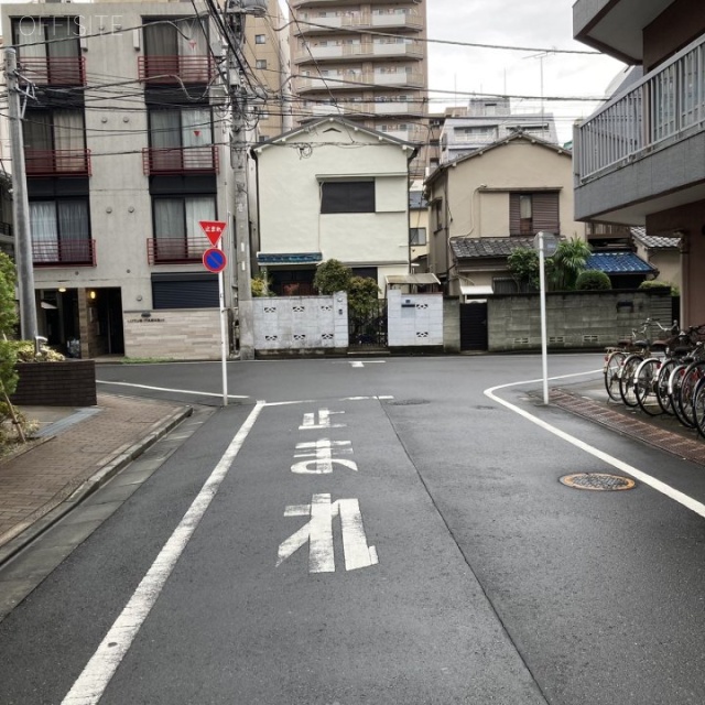 保坂ビル 前面道路