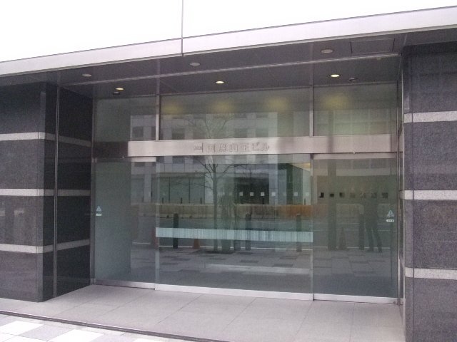住友生命山王ビル エントランス