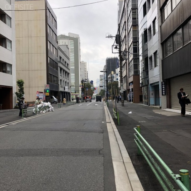 澤村ビル ビル前面道路