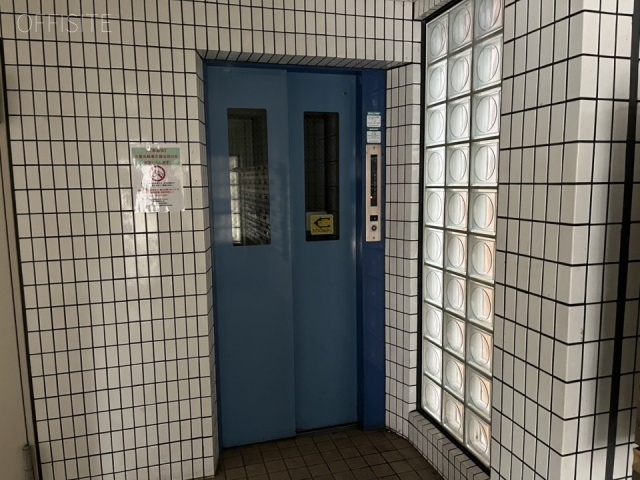 サンパークビル　エントランス