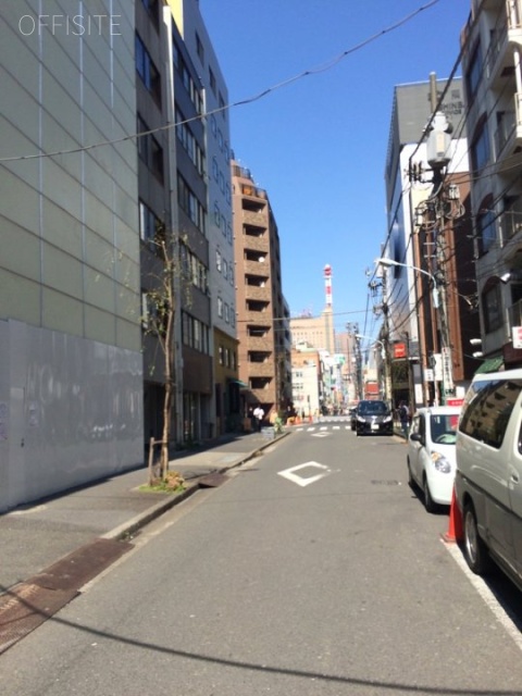 新橋SDビル ビル前面道路