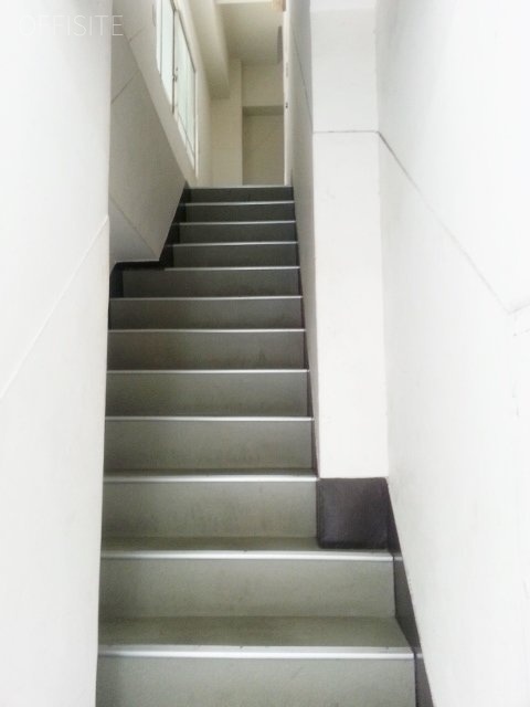 佐々木ビル 階段