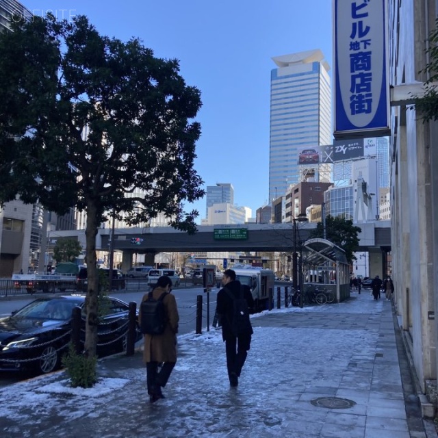 赤坂スターゲートプラザ ビル前面道路