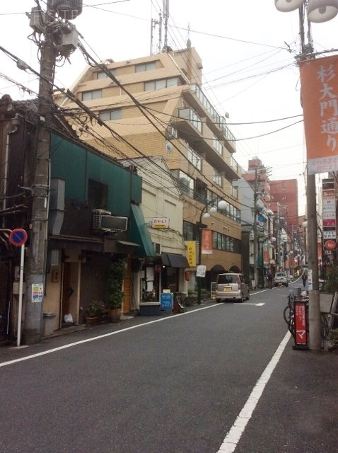三恵ルミエール四谷 1階 10.37坪　ビル前面道路
