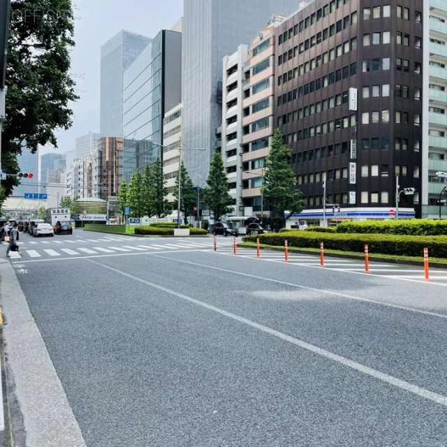 関電不動産八重洲ビル ビル前面道路