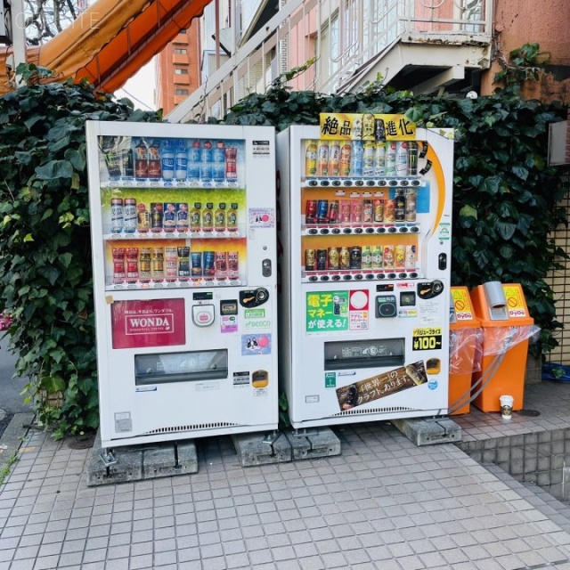 麻布エスビル 自動販売機