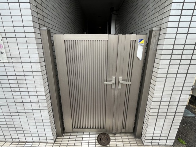 カミデビル 外観